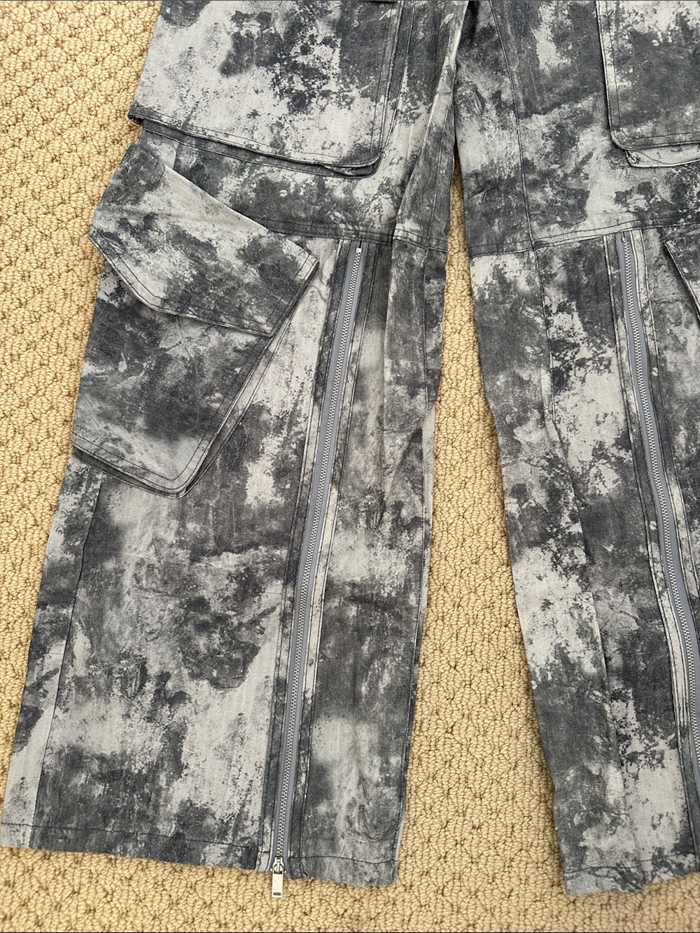 Zara Wide Leg Cargo Jumpsuit Pants in Black and Gray Tie-Dye - Picture 4 of 4
